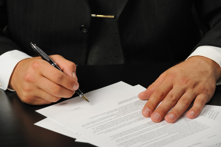 Why You Need a Lawyer For Your Financial Agreement | Family Lawyers