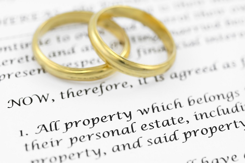 Binding Financial Agreement vs Consent Orders Cairns Divorce Lawyers
